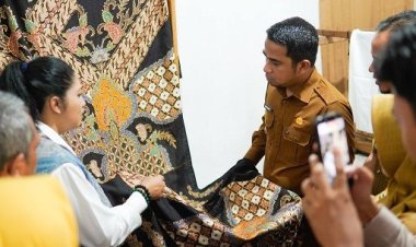 Wako Solok Buka Pelatihan SDM Pembatik Batik Prada, Dorong Inovasi UMKM